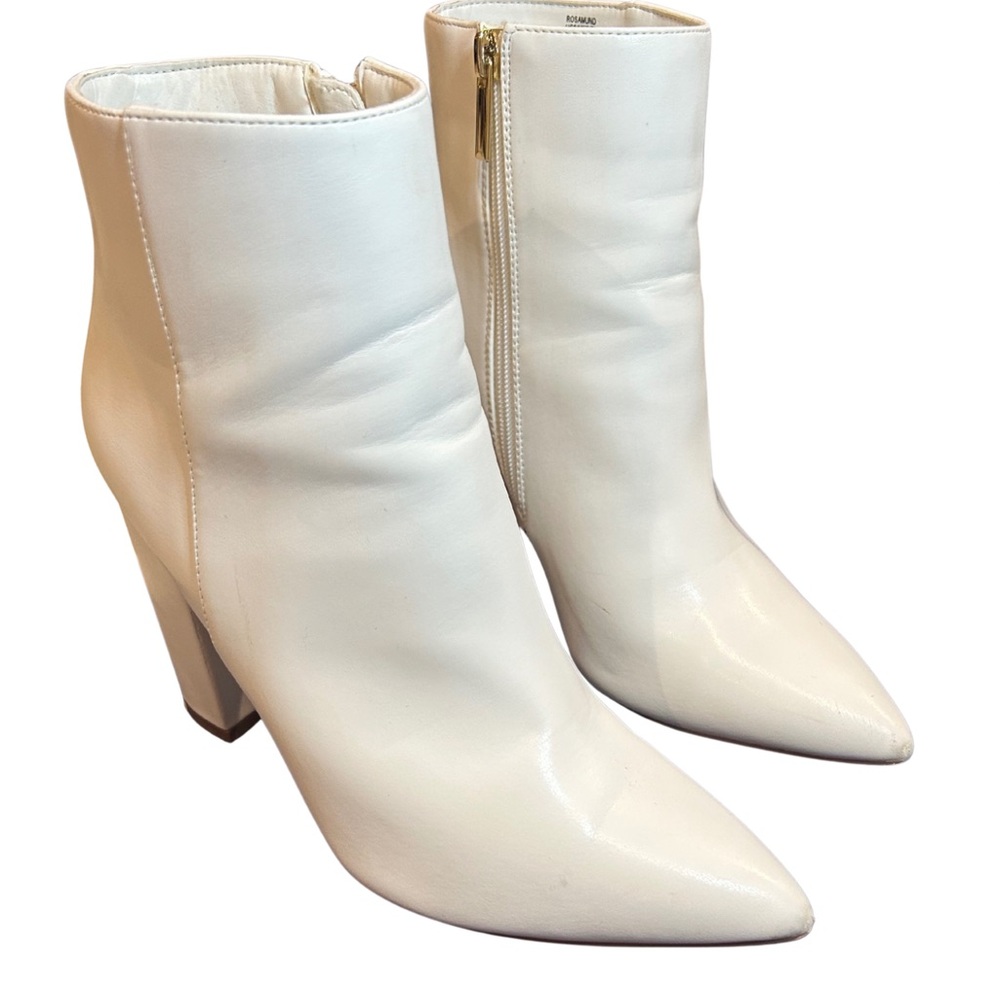 Women’s Size 9 | White Faux Leather Ankle Booties | Pointed Toe